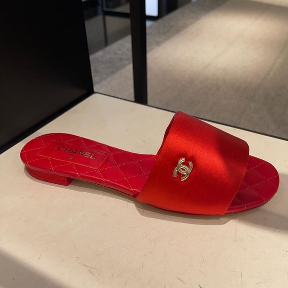 Chanel Satin Mules - Picture 4 of 4